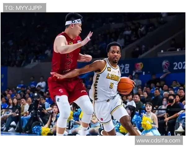 CBA辽宁队与广厦队激战正酣比分胶着精彩瞬间回顾